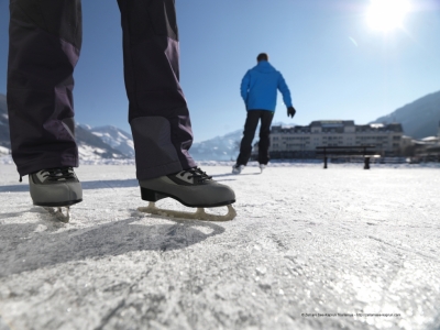 winter_lake_ice_skating_shoes_70dpi_quelle_3d35c_thumb_400.jpg